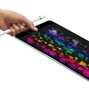 iPad Pro met Apple Pencil en hand