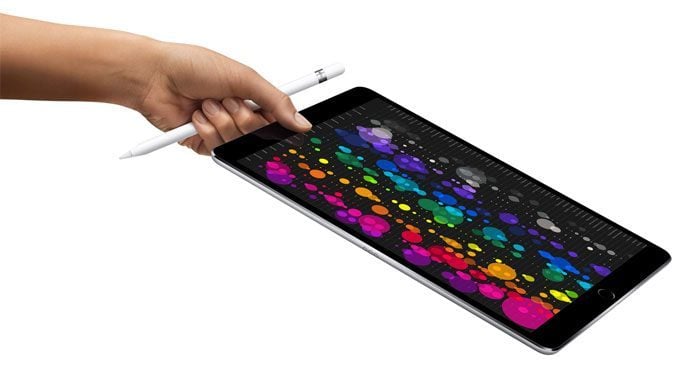 iPad Pro met Apple Pencil en hand