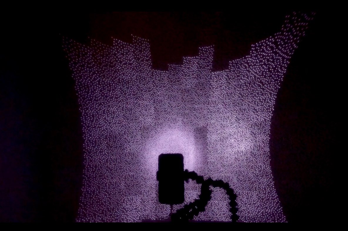 Face ID-projectie ziet eruit als een sterrenhemel.