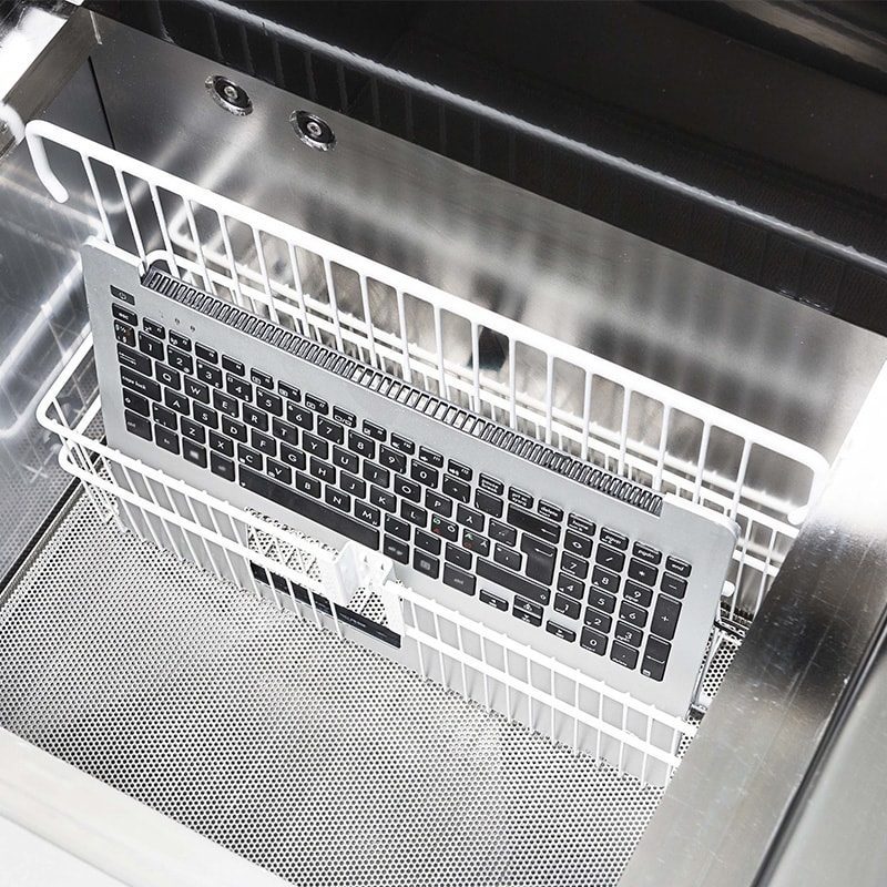 Machine van Amac voor MacBook met schade door water.