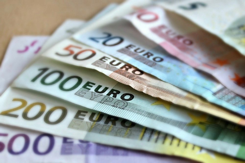 Geld met Euro biljetten.