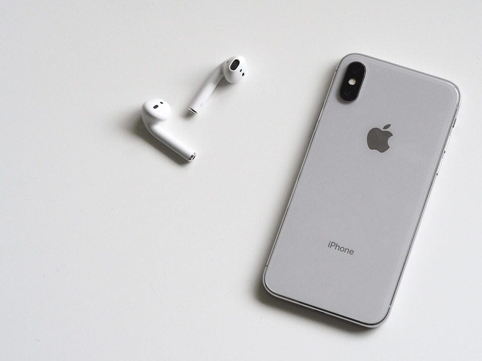 AirPods met iPhone