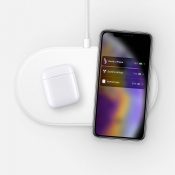 AirPower met iPhone XS en AirPods.