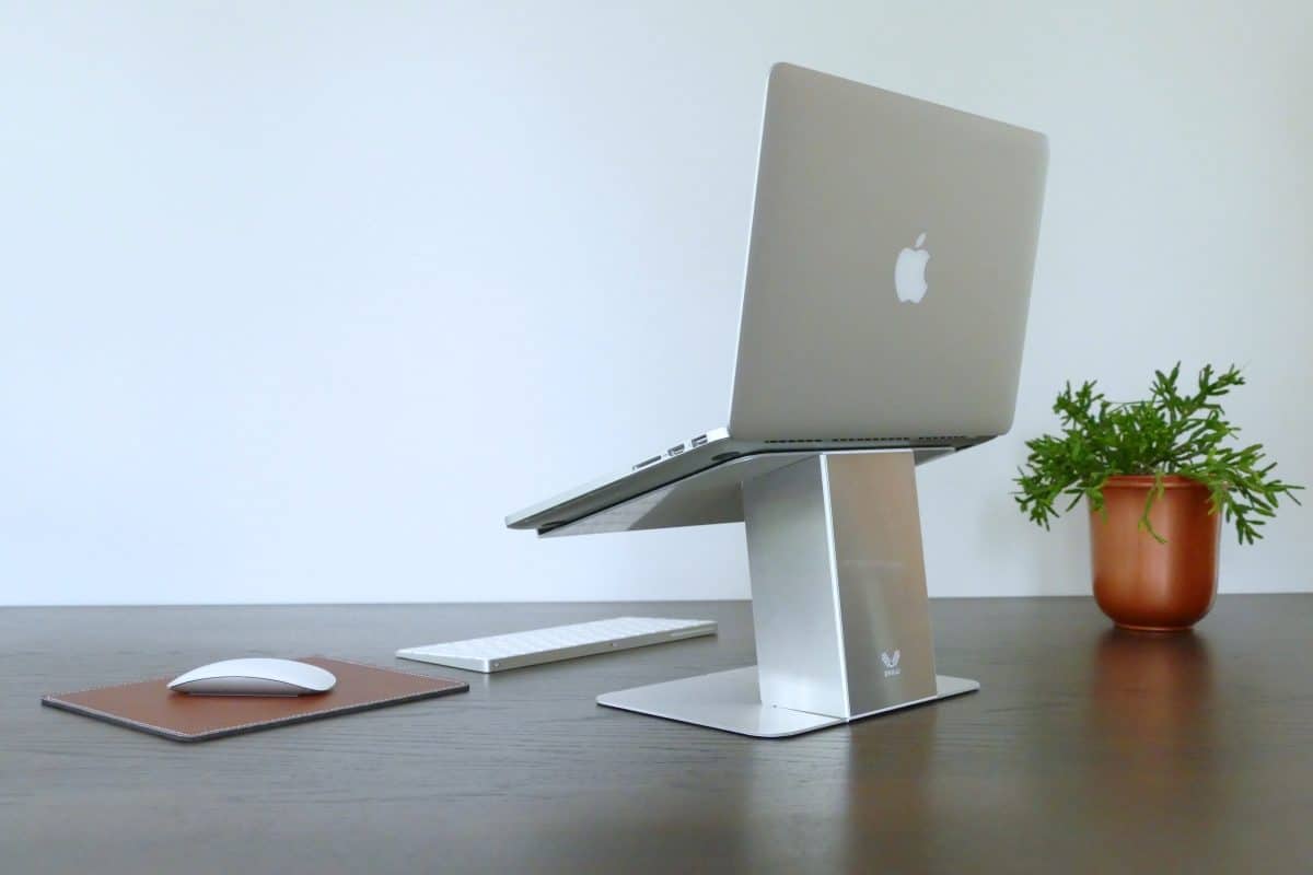 OviStand Rise voor MacBook.