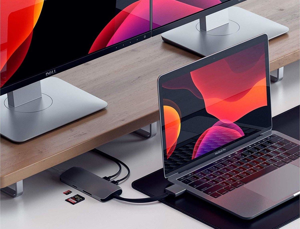 Satechi USB-C Dual multipoort adapter.