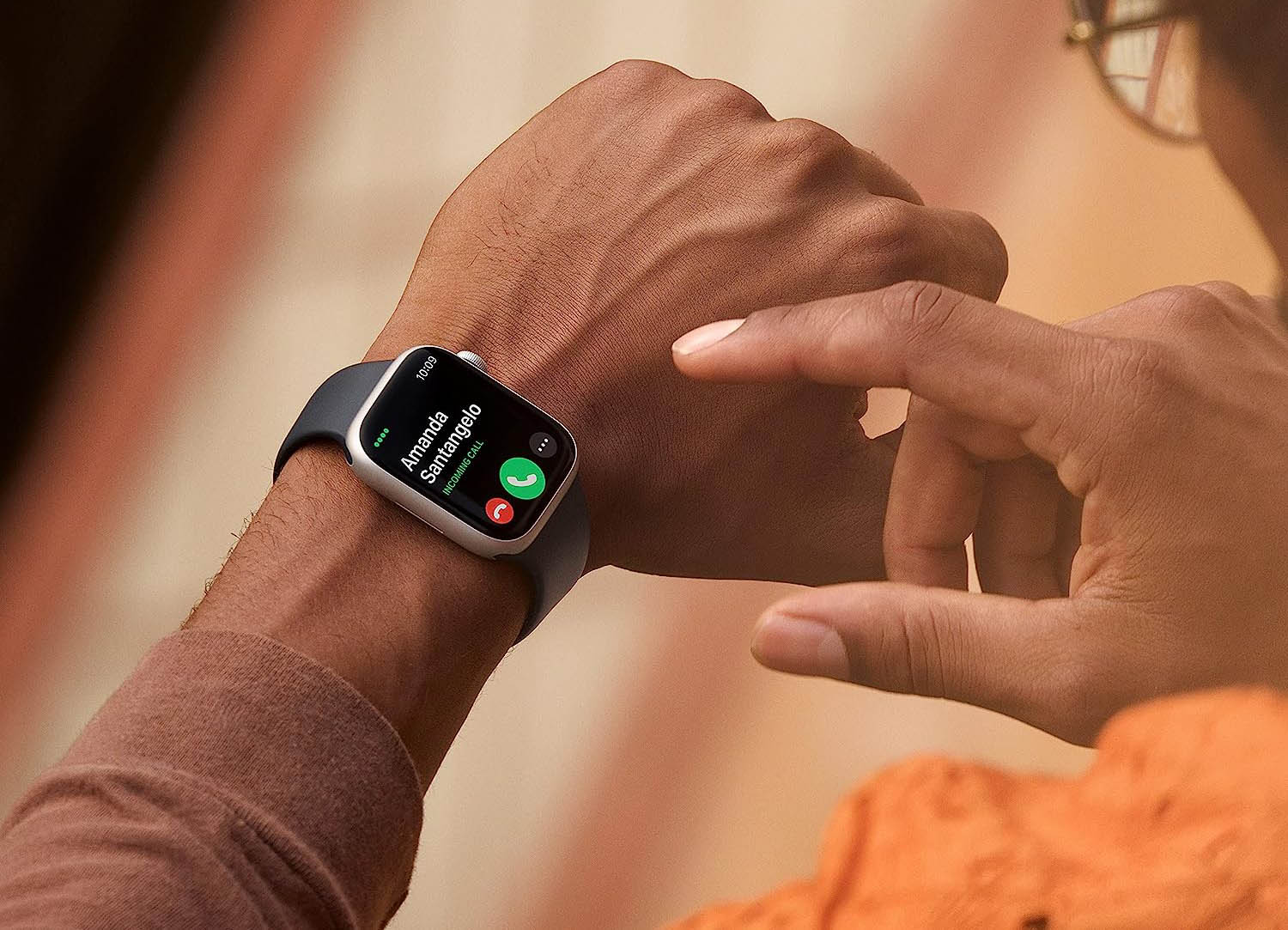 Telefoongesprek op Apple Watch Series 8