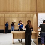 Apple Store Battersea opening