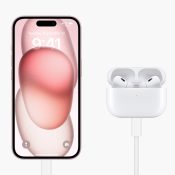 iPhone 15 en AirPods Pro met usb-c