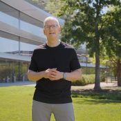 Tim Cook op Apple Park