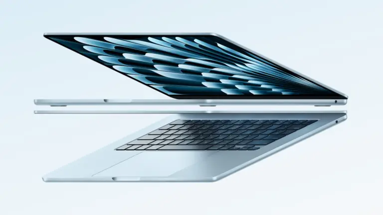 MacBook Air 2025 Sky Blue