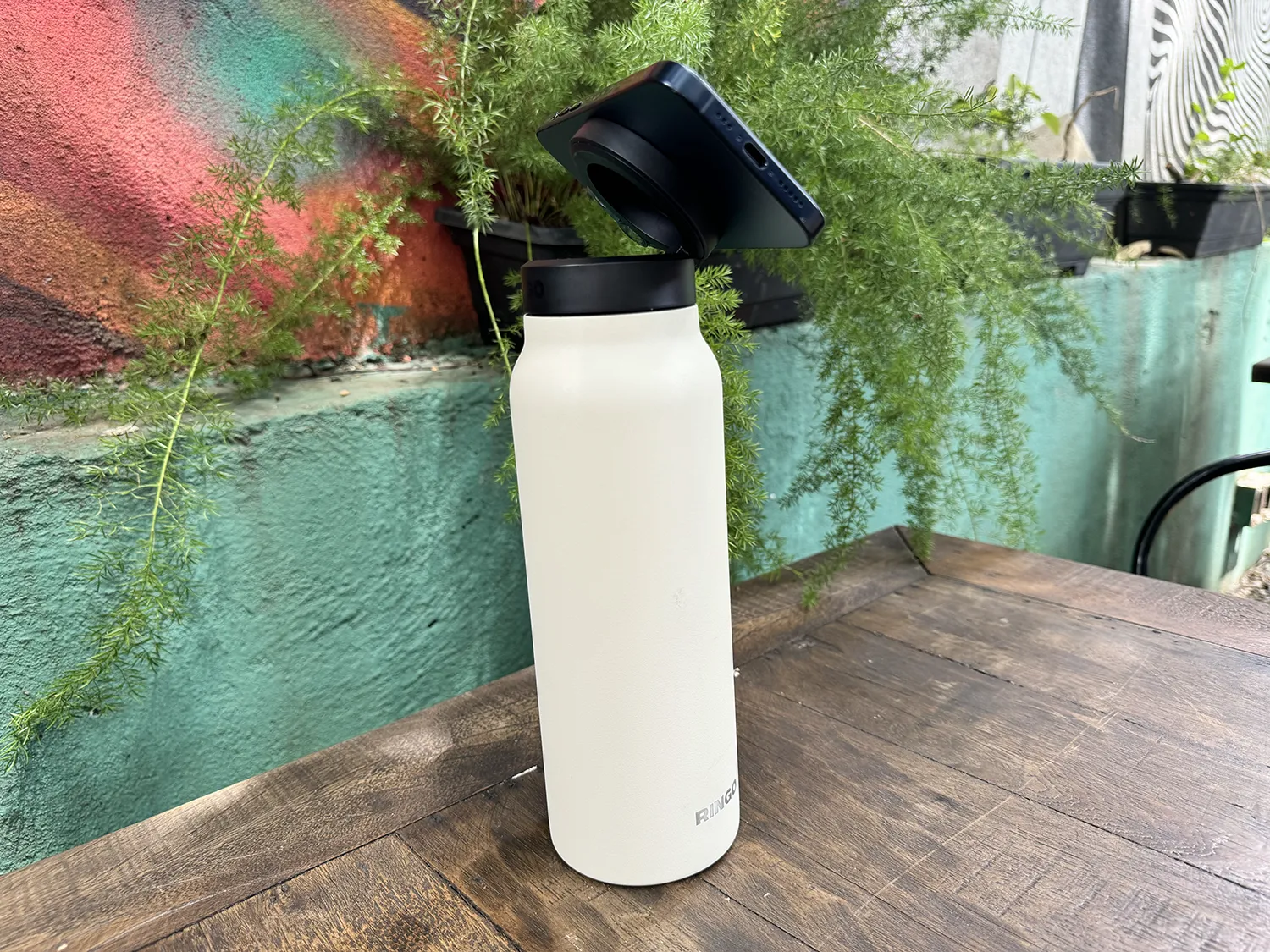 Ringo waterbottle with MagSafe-ring as phone holder 700 ml steel