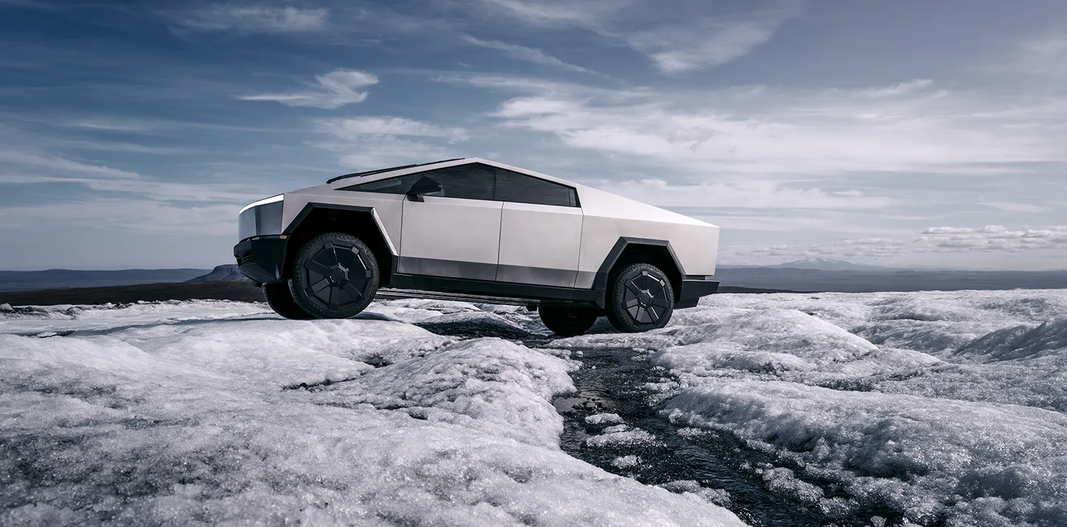 Tesla Cybertruck in de winter