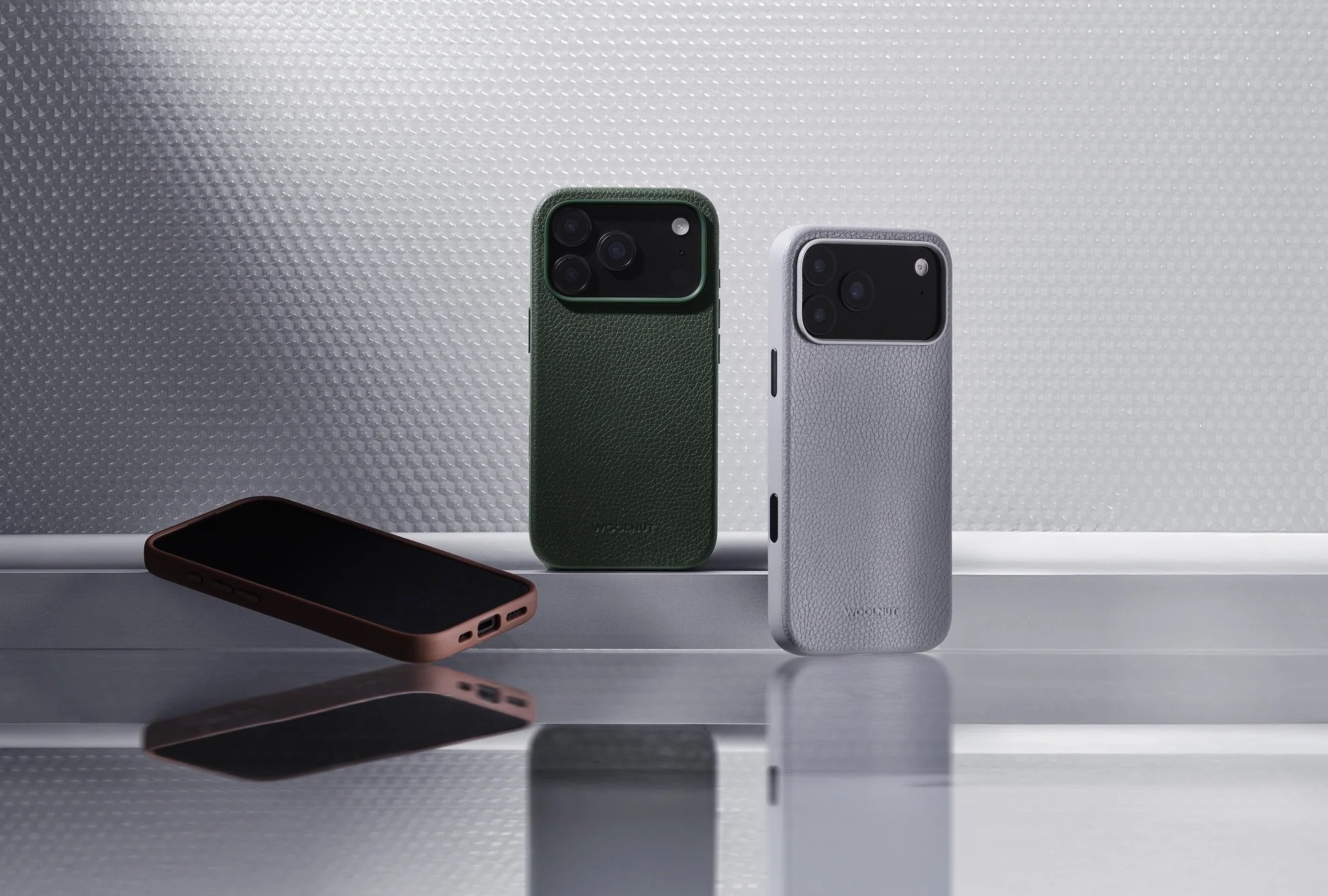 Woolnut iPhone 17