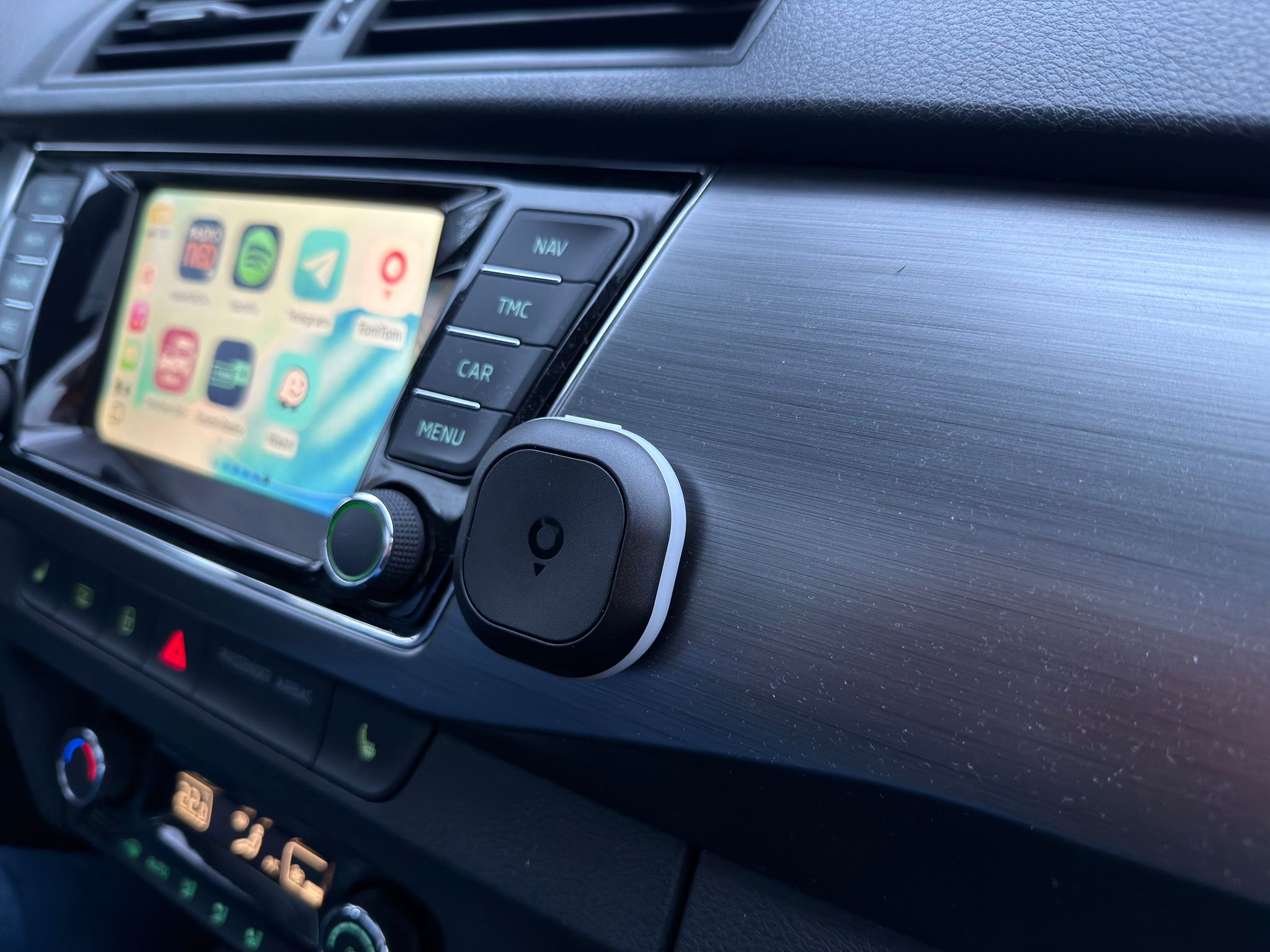 Tom by TomTom review met CarPlay