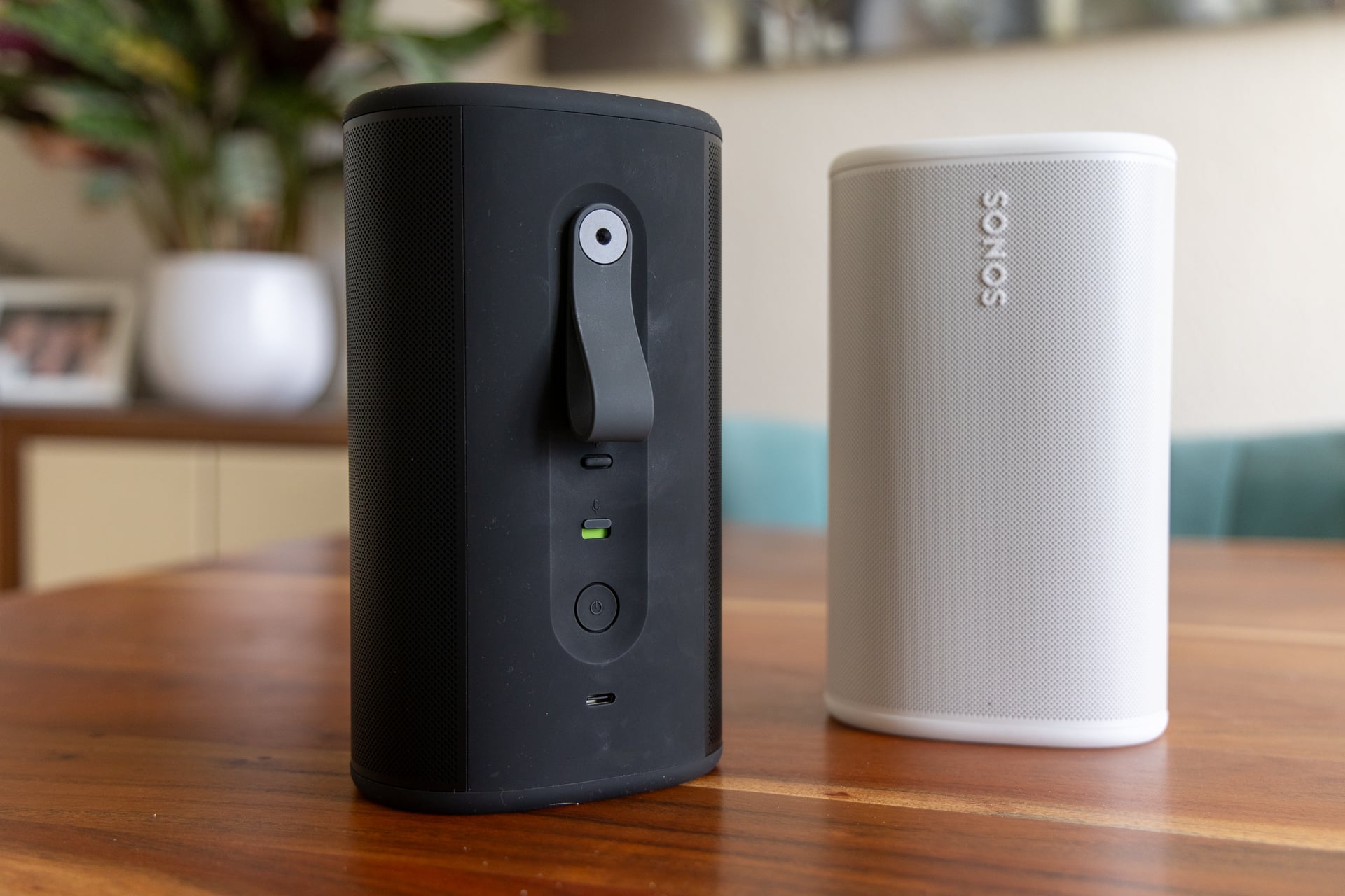 Sonos Play review - poorten