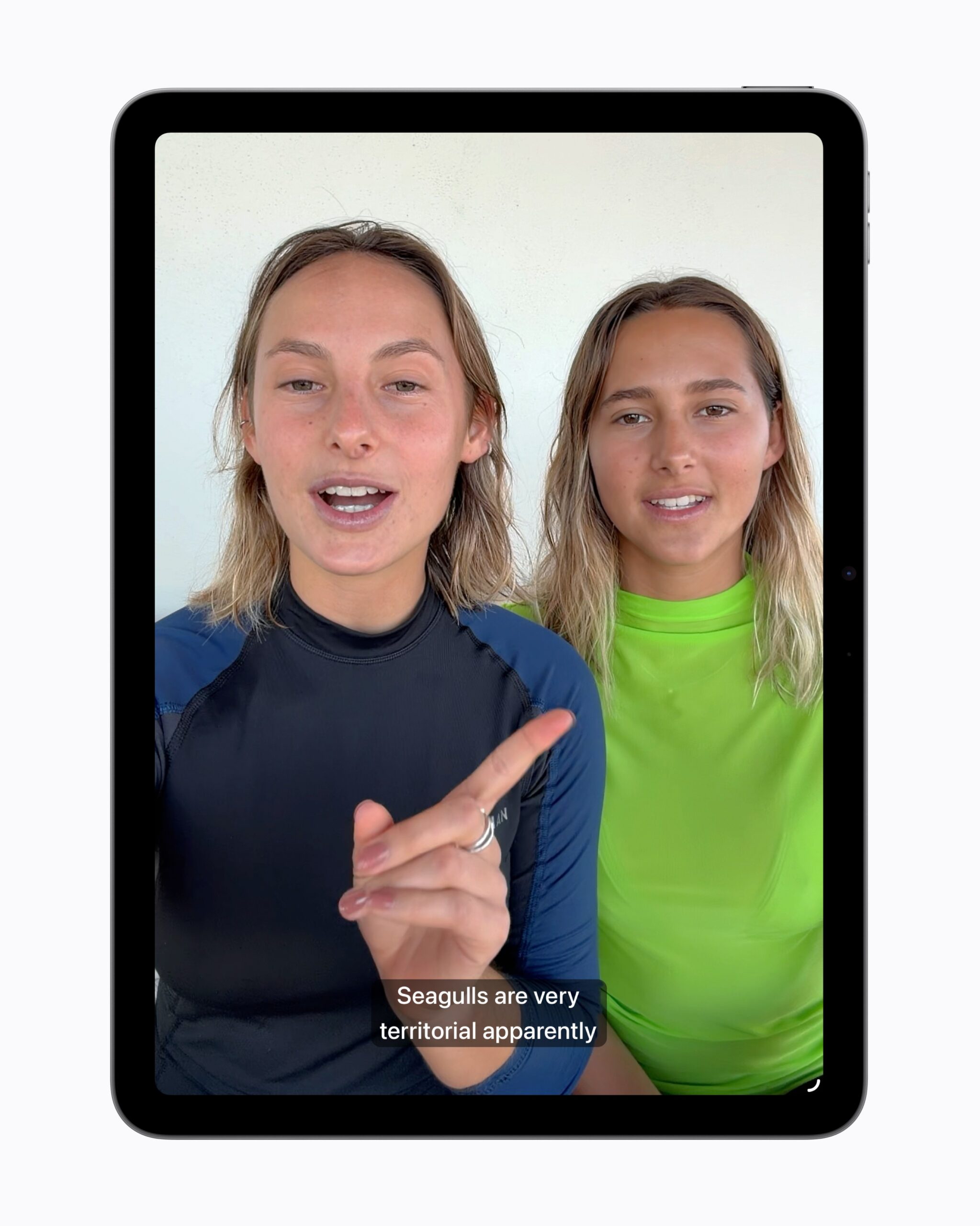 iPad met automatisch gegenereerde ondertitels