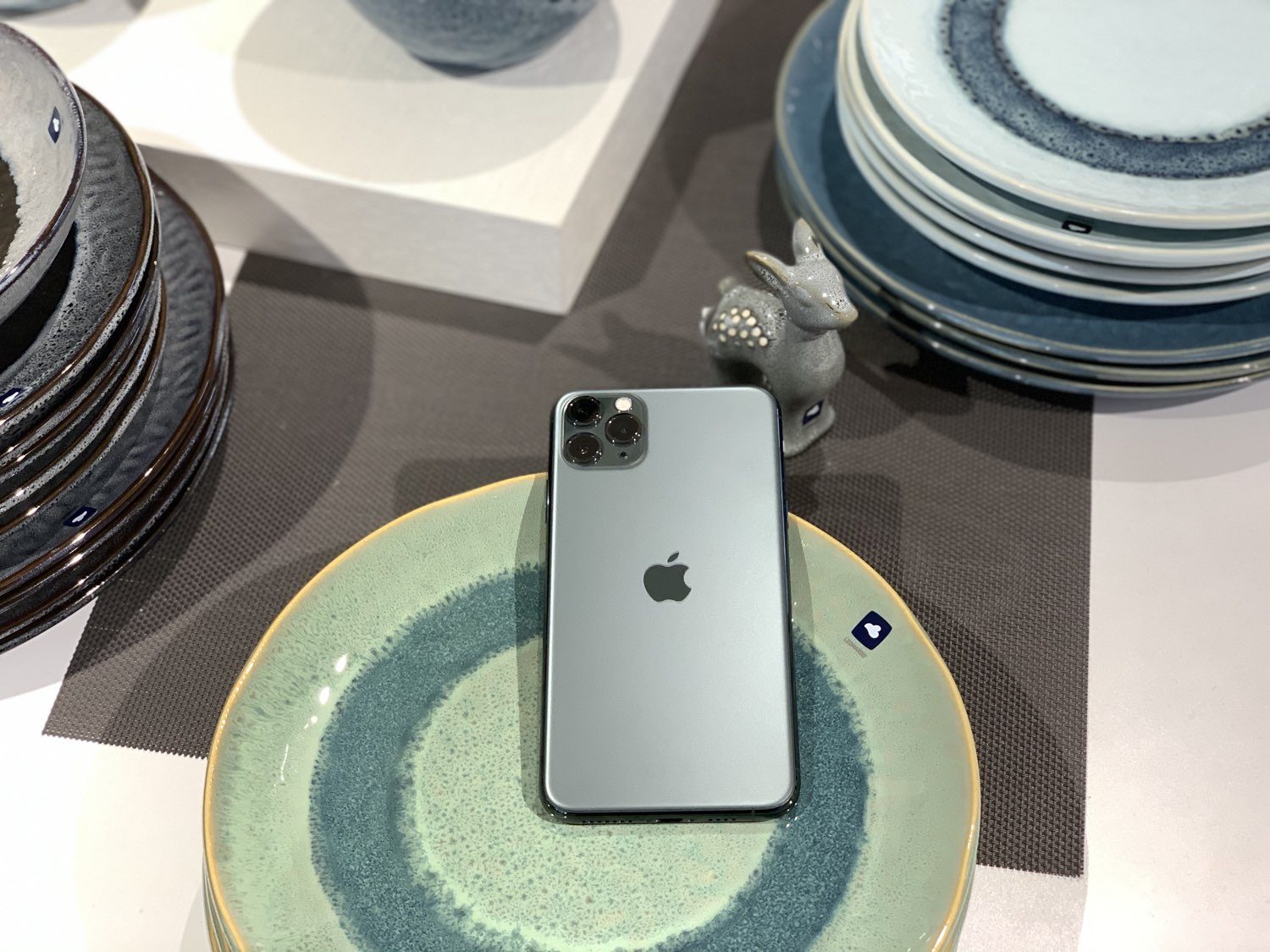 iPhone 11 Pro (Max) review: op de eettafel