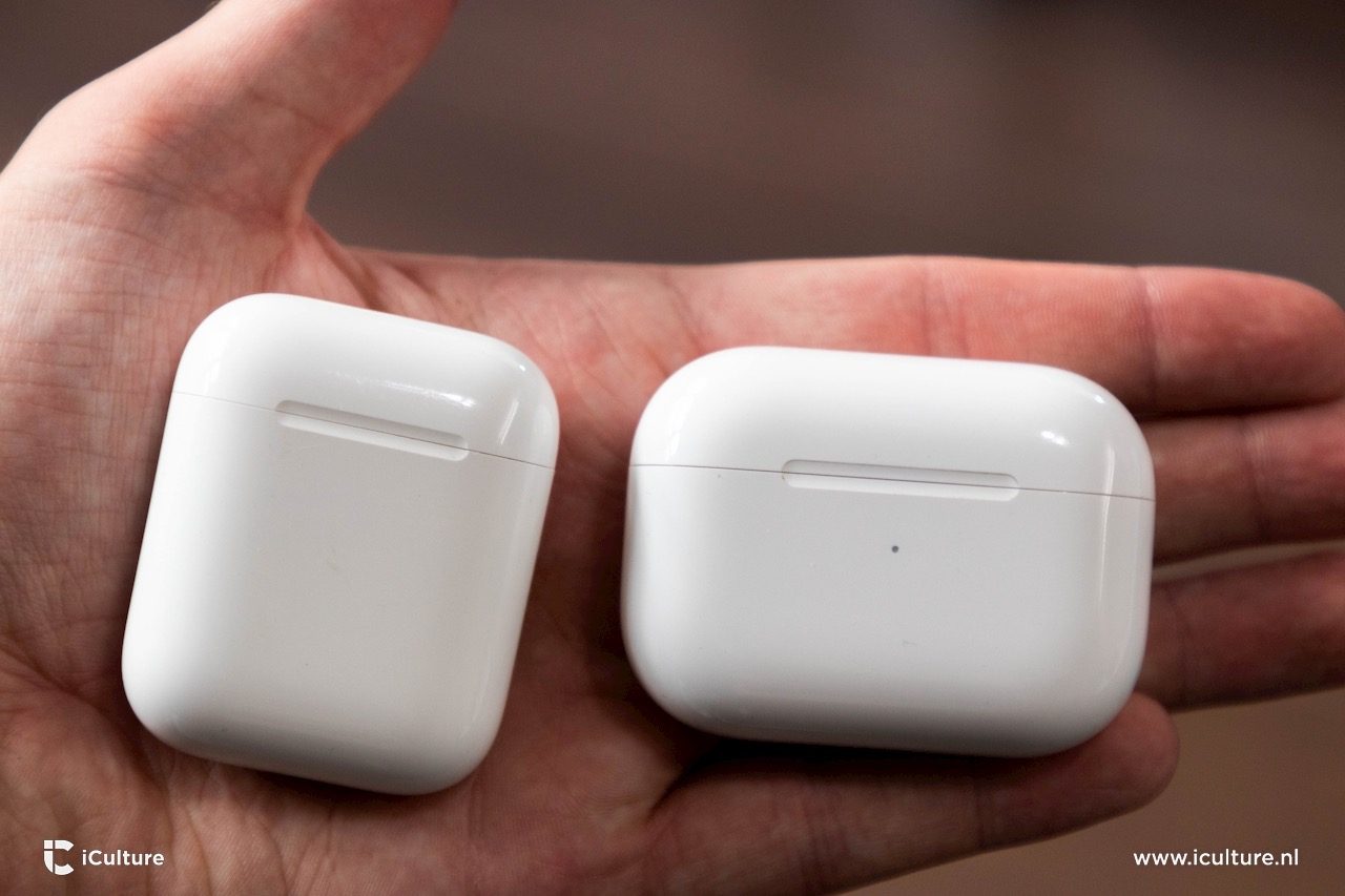 AirPods Pro opbergcase naast gewone AirPods opbergcase 1