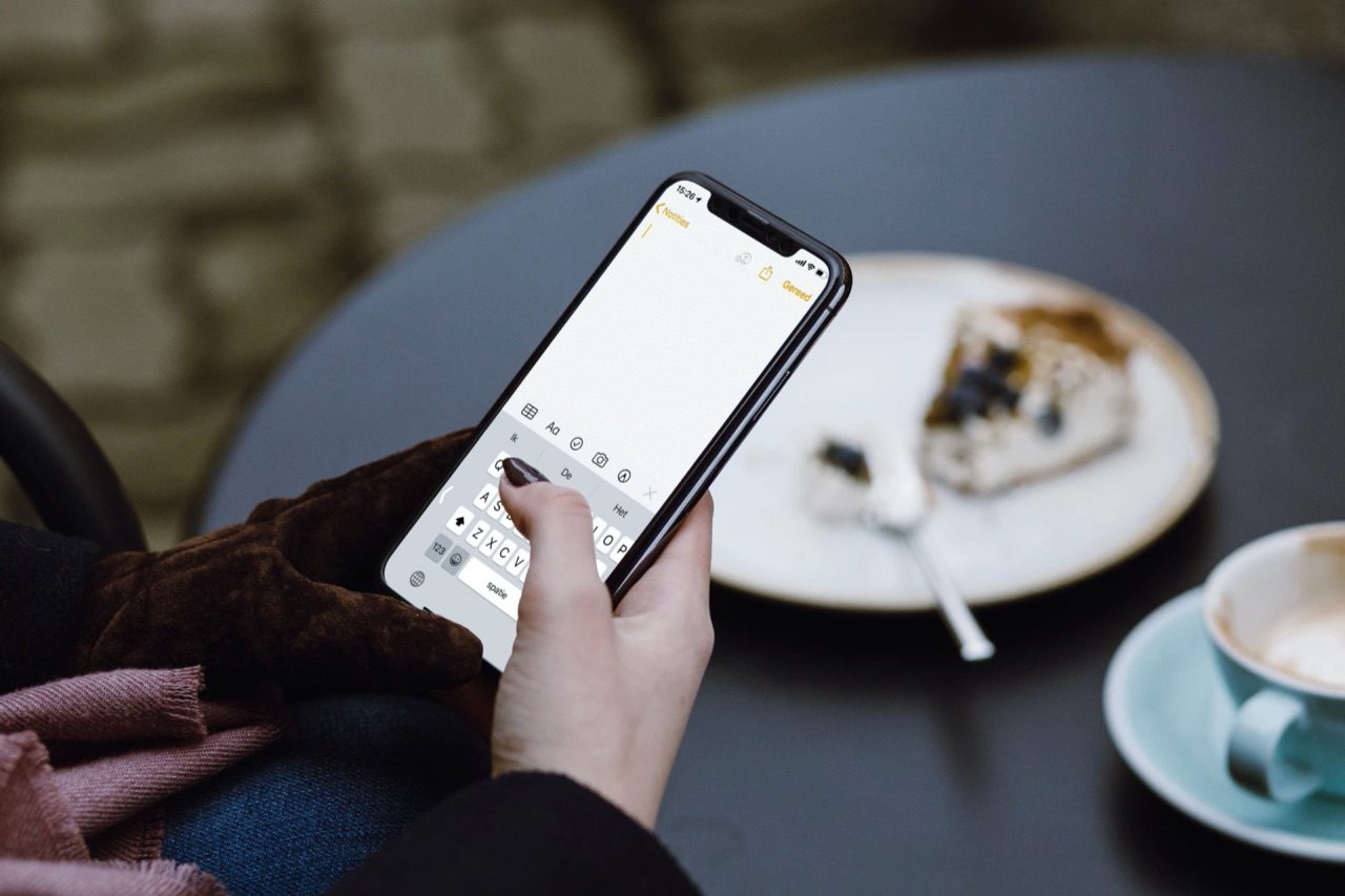 Eenhandig toetsenbord op de iPhone.