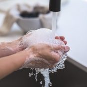 Handen wassen tegen coronavirus