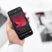 iOS 14 wallpapers met gradient