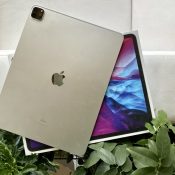 Gerucht: 'iPad Pro 2022 krijgt glazen Apple-logo voor draadloos opladen'