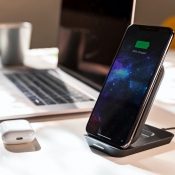 Zoek je een draadloze oplader voor je iPhone of AirPods? Deze raden wij aan