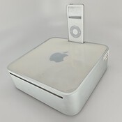 Mac mini prototype met iPod dock.