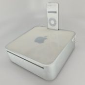 Mac mini prototype met iPod dock.