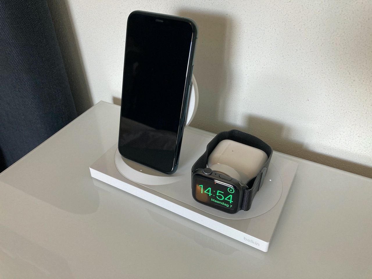 Magazijn Verval retort Review: Belkin Boost Up Charge 3-in-1 laadstation voor iPhone en AirPods