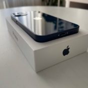 iPhone 12 mini review met doosje.
