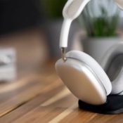 AirPods Max bedienen: zo werken de knoppen
