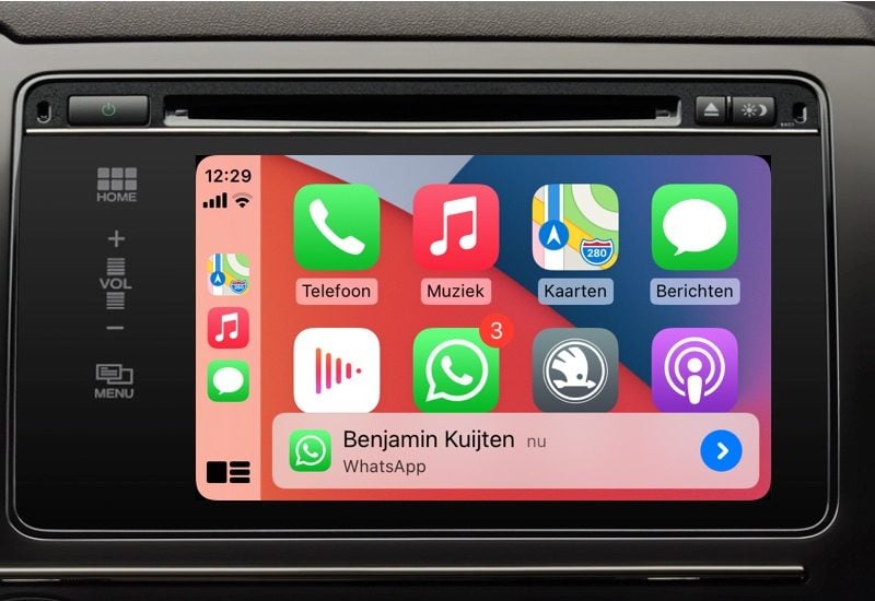 WhatsApp in CarPlay op het beginscherm.