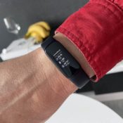 Review Fitbit Luxe op je arm