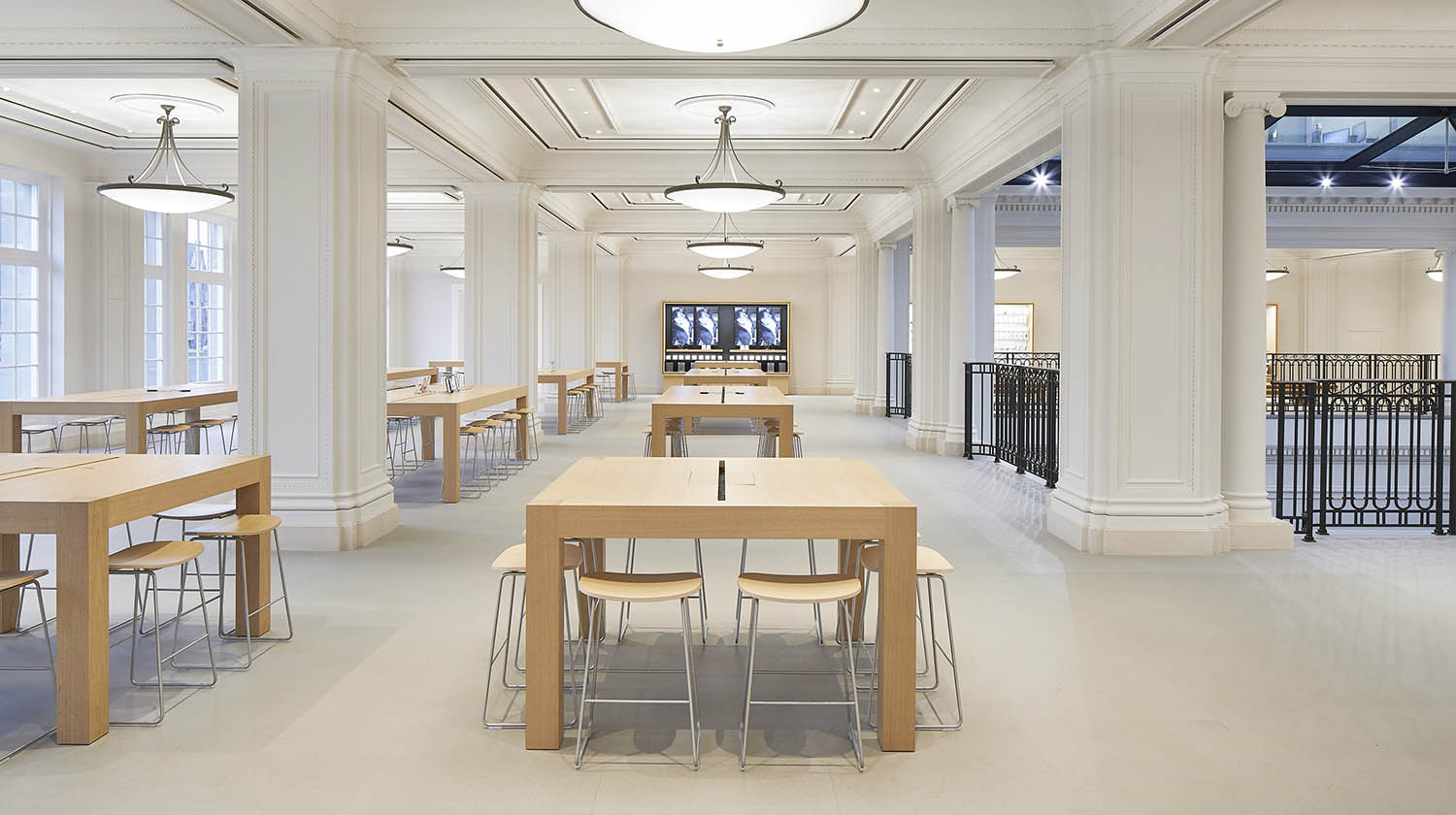 Apple Amsterdam na verbouwing