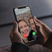 Schermvullende foto's voor telefoongesprekken op je iPhone