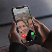 Schermvullende foto's voor telefoongesprekken op je iPhone