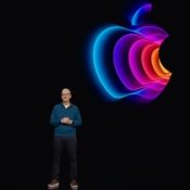 Tim Cook tijdens Peek Performance event