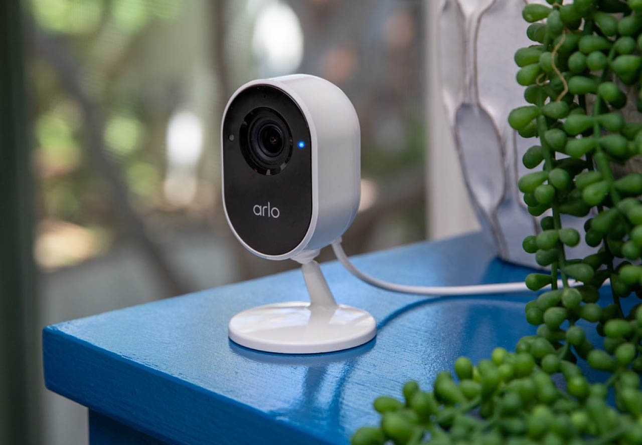 Arlo Essentials Indoor Camera