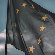 Europese vlag donker