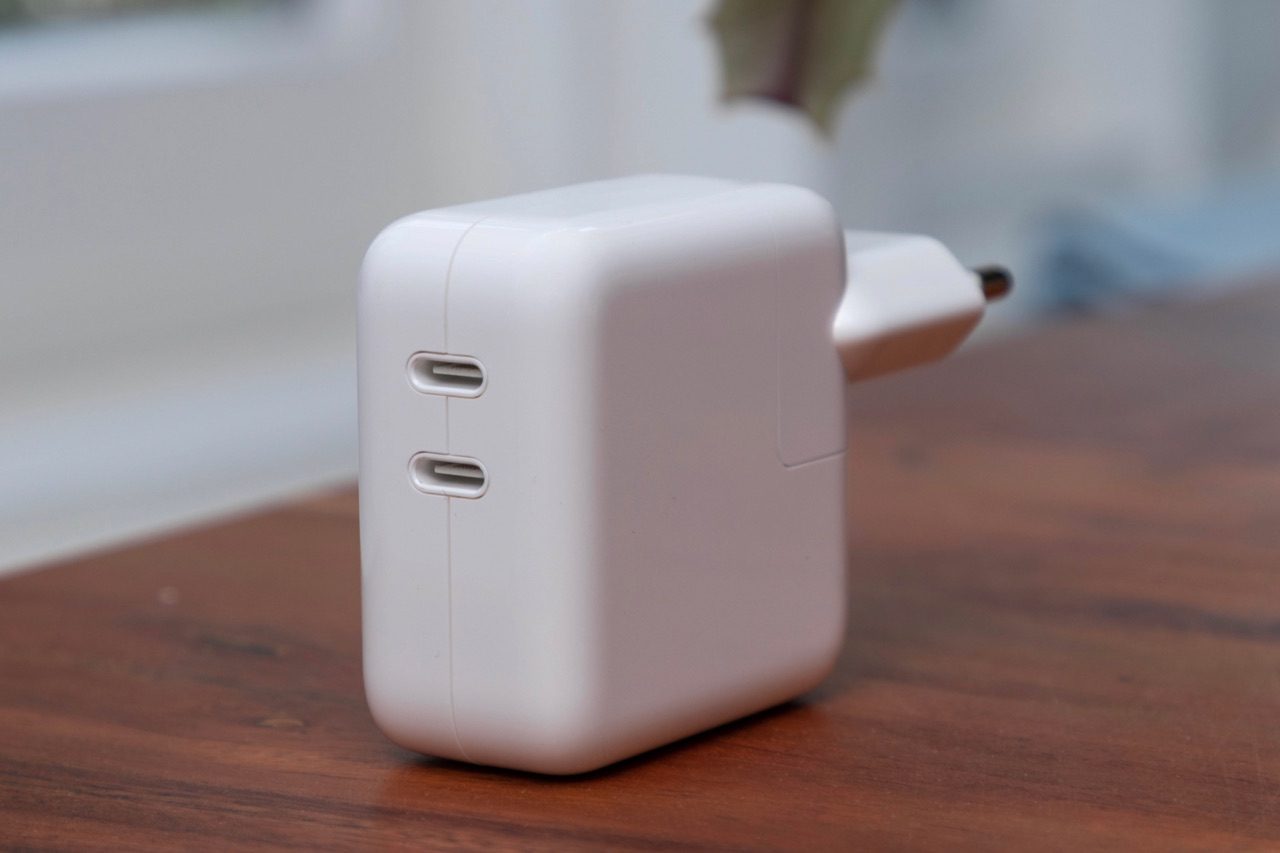 Apple 35 W lichtnetadapter met 2 usb-c-poorten