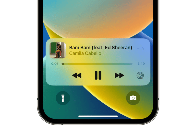 iOS 16 muziekspeler op toegangsscherm met geluidsgolven