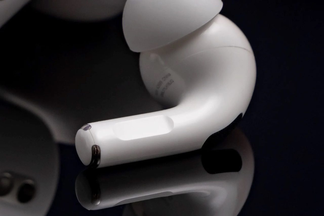 Review The Verge AirPods Pro 2022