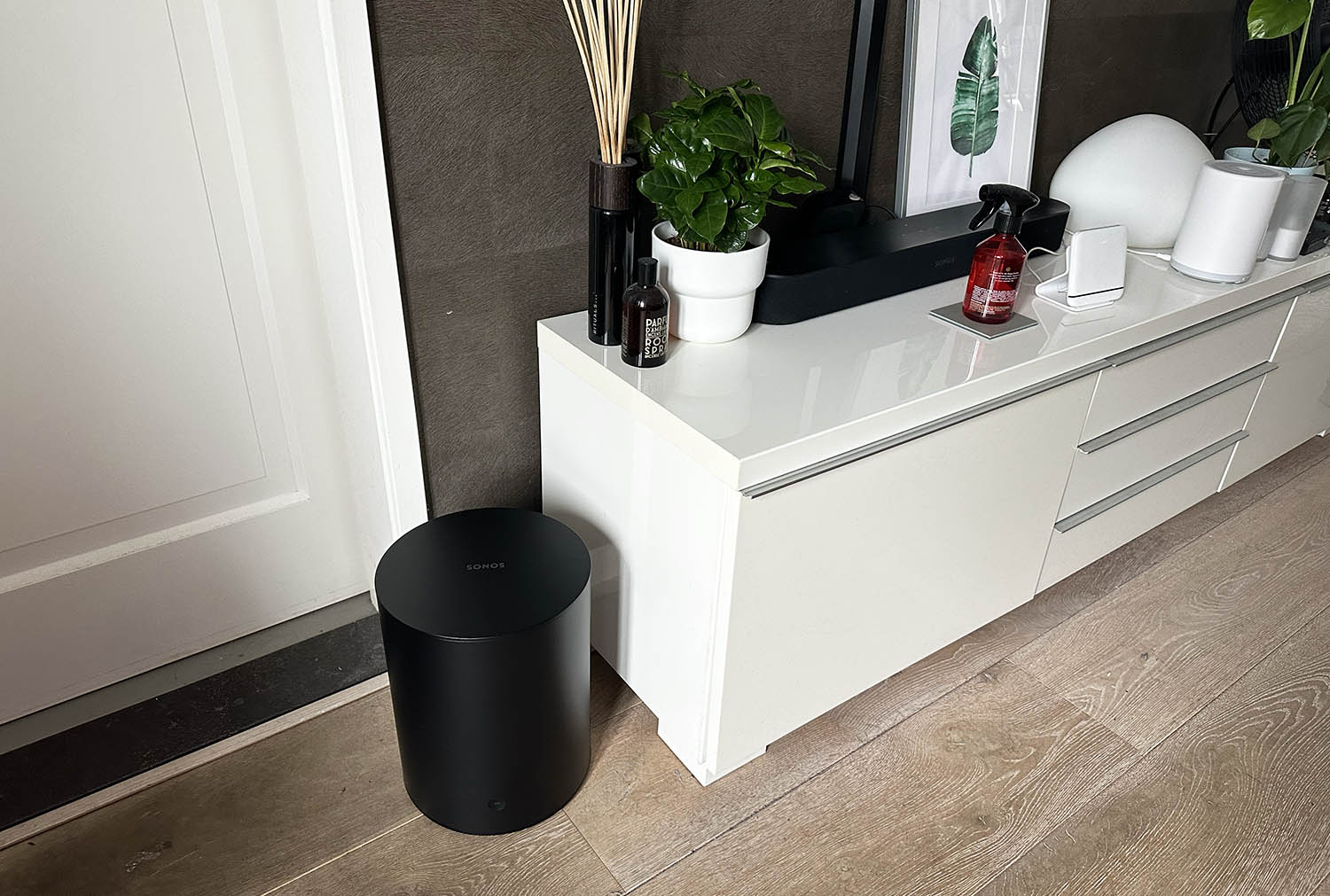 Sonos Sub Mini review: subwoofer in gebruik