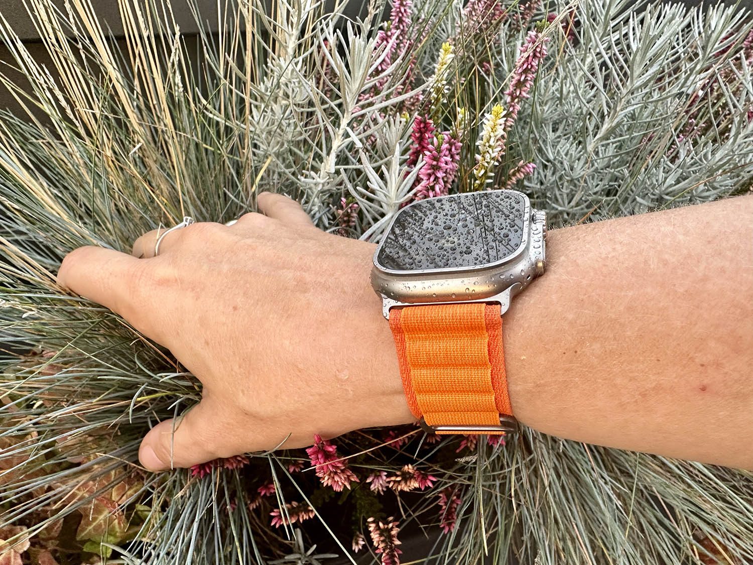 Apple Watch Ultra review planten