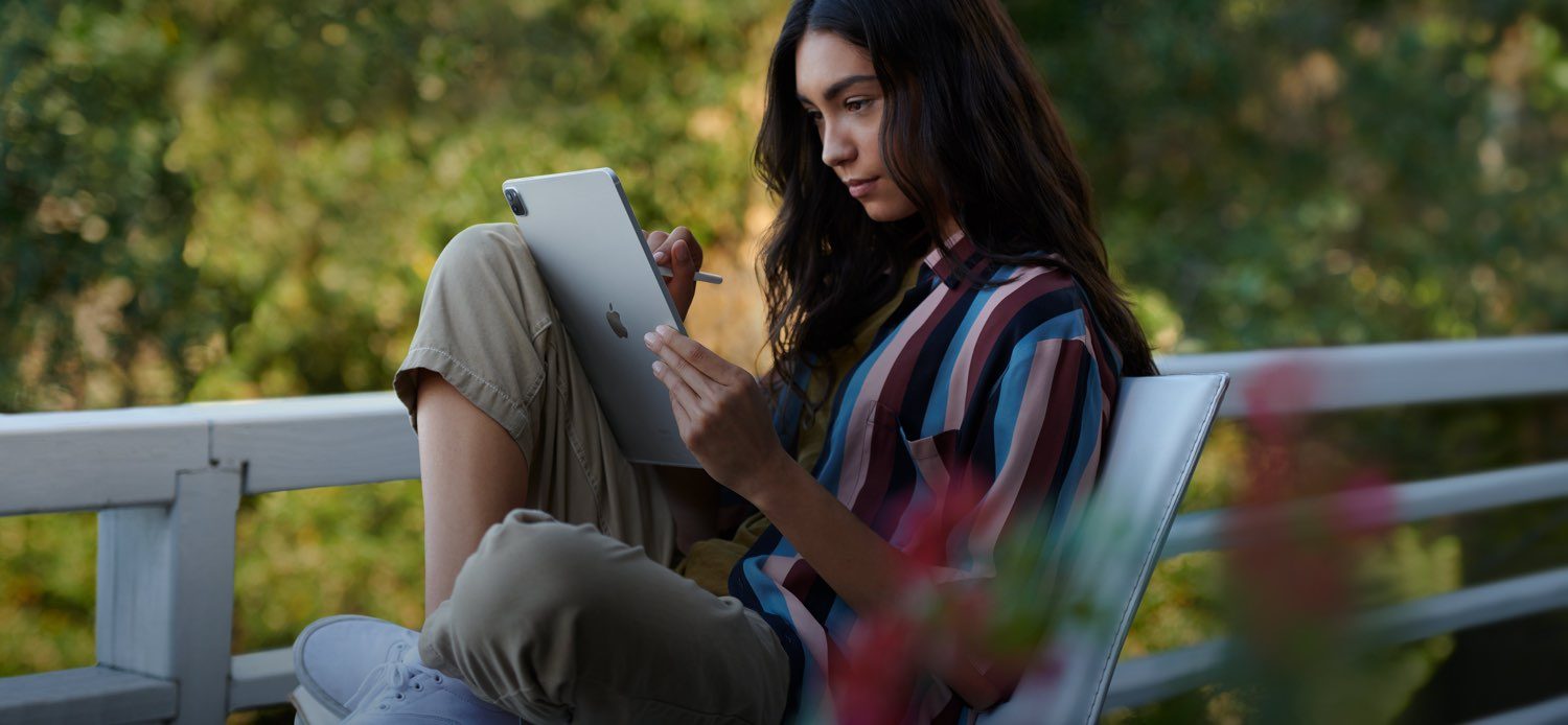 Apple iPad met vrouw