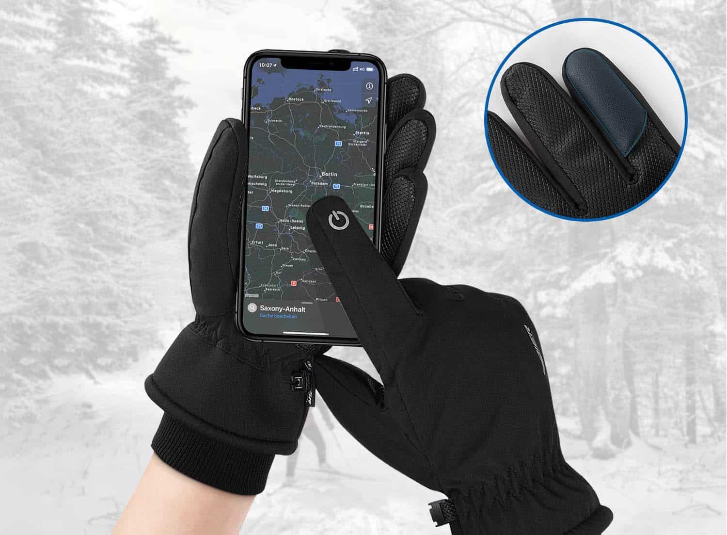 Touchscreen handschoenen je en iPad