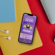 Muziek en podcasts: cover fullscreen op lock screen tonen