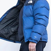 TagVault Fabric in een North Face jas