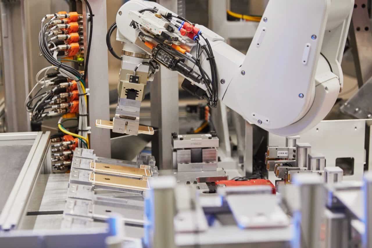 Proces van Apple's Daisy robot voor iPhone recycling